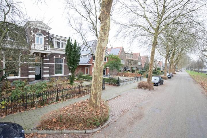 Foto 6 van Twee-onder-een-kap aan de Veerallee in Zwolle