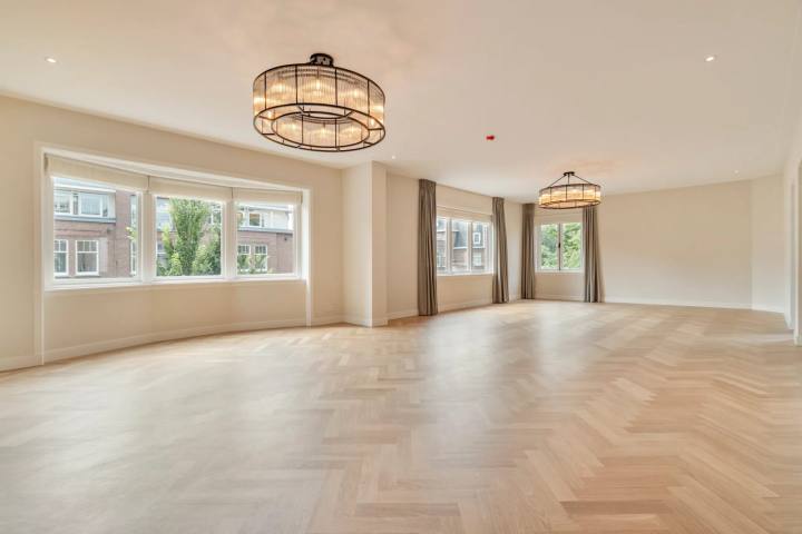 Foto 3 van Appartement aan de Emmastraat in Amsterdam