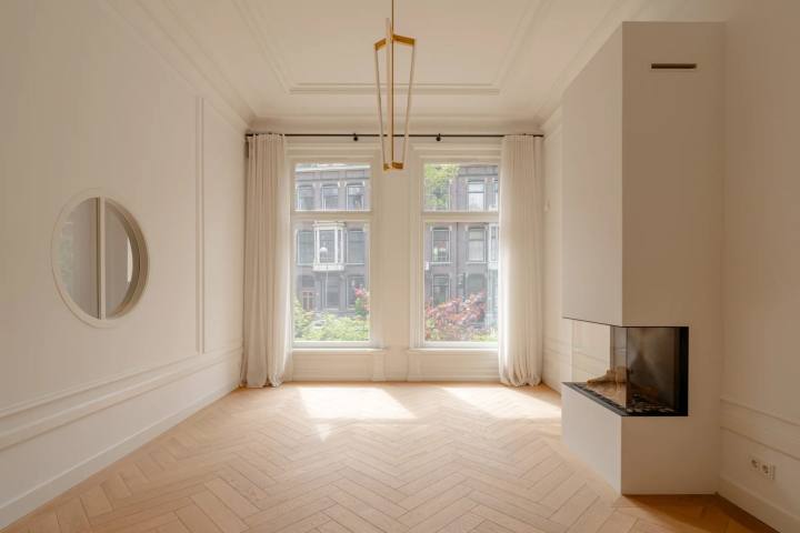 Foto 3 van Vrijstaande woning aan de Van Eeghenstraat in Amsterdam