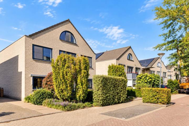 Foto 4 van Vrijstaande woning aan de Johan Frisolaan in Vught