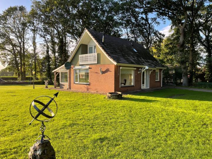 Foto 2 van Vrijstaande woning aan de Maatmansweg in Hezingen