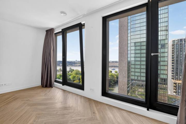 Foto 3 van Appartement aan de Badhuiskade in Amsterdam