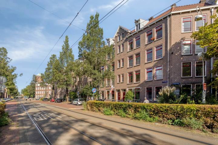 Foto 2 van Appartement aan de Borneostraat in Amsterdam