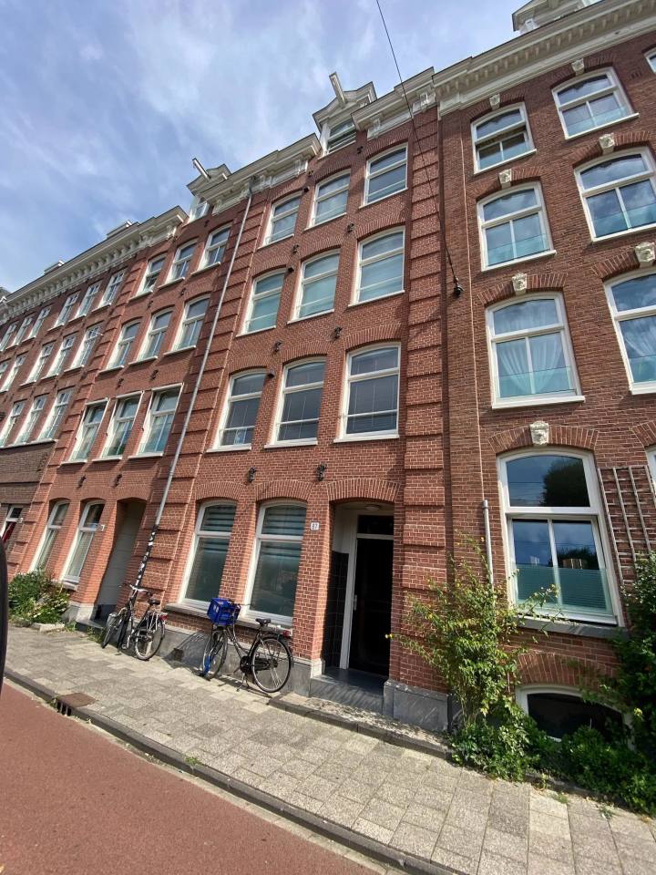 Appartement aan de Marnixstraat in Amsterdam in Amsterdam