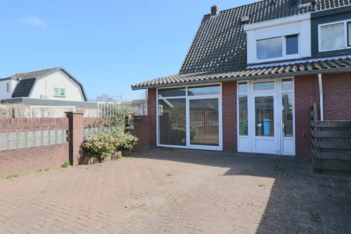 Foto 3 van Twee-onder-een-kap aan de Aalsmeerderweg in Aalsmeer