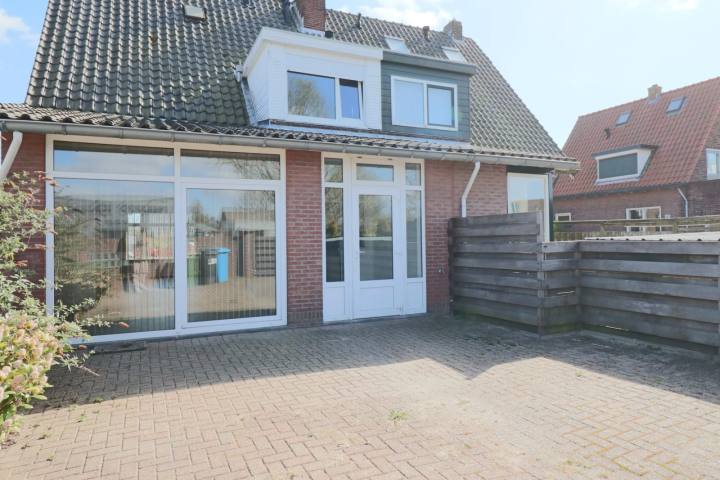 Foto 2 van Twee-onder-een-kap aan de Aalsmeerderweg in Aalsmeer