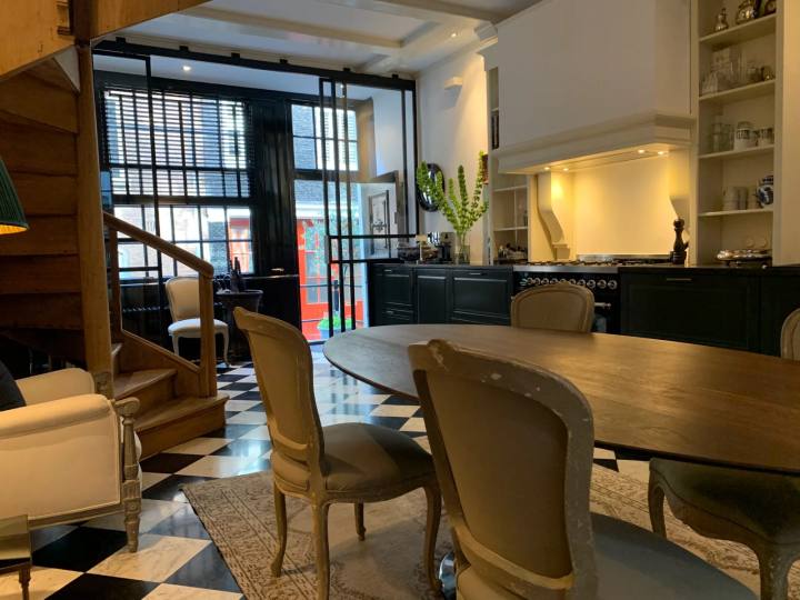 Foto 4 van Vrijstaande woning aan de Bergstraat in Amsterdam